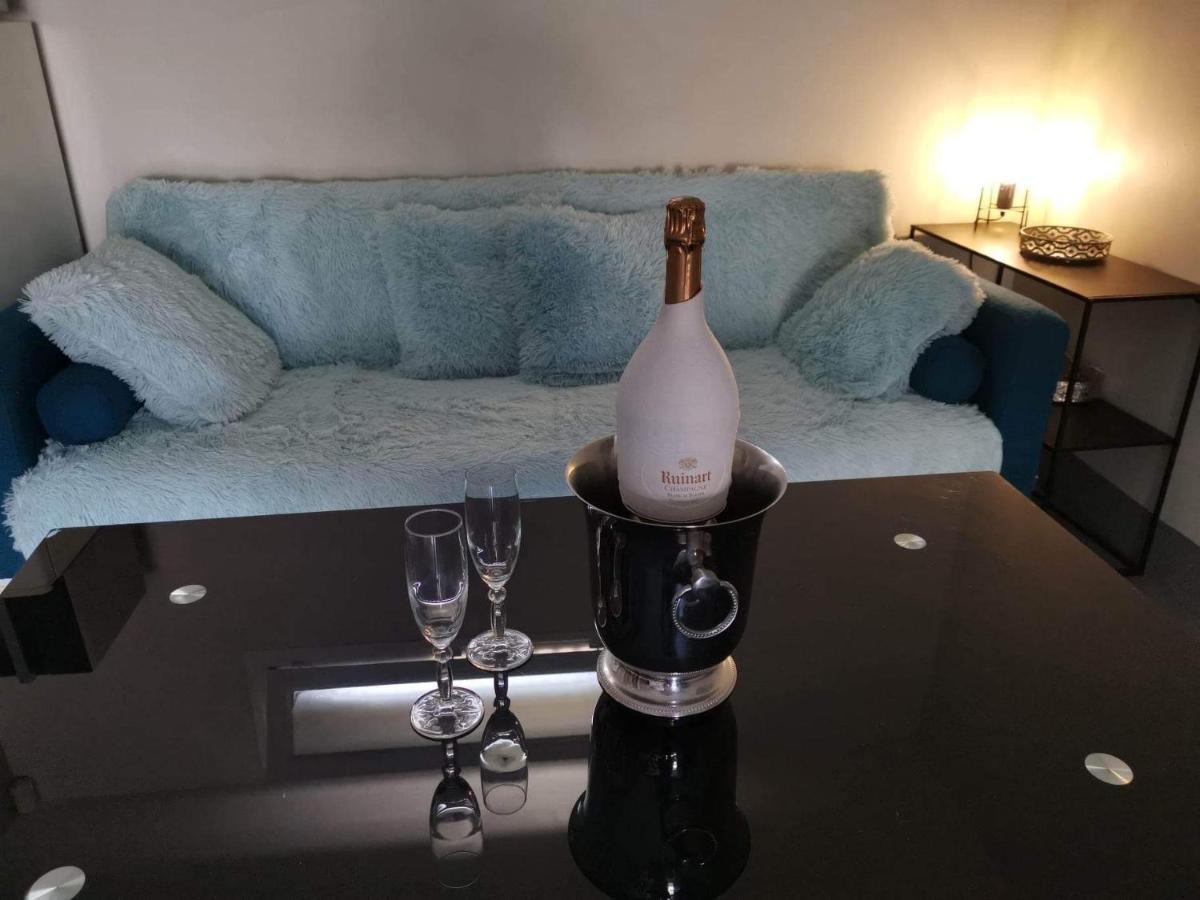 Suite Jacuzzi Au Calme Domont Buitenkant foto